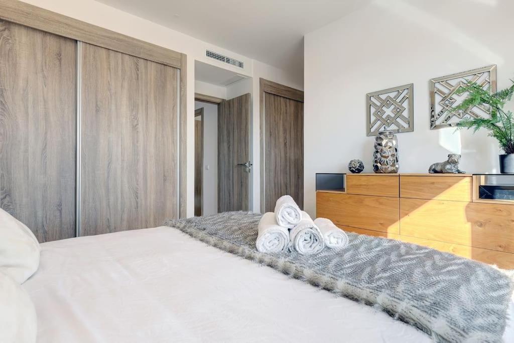 007 Modern 3 Bed Frontline Golf Townhouse In La Cala Golf With Mountain Views Ferienhaus