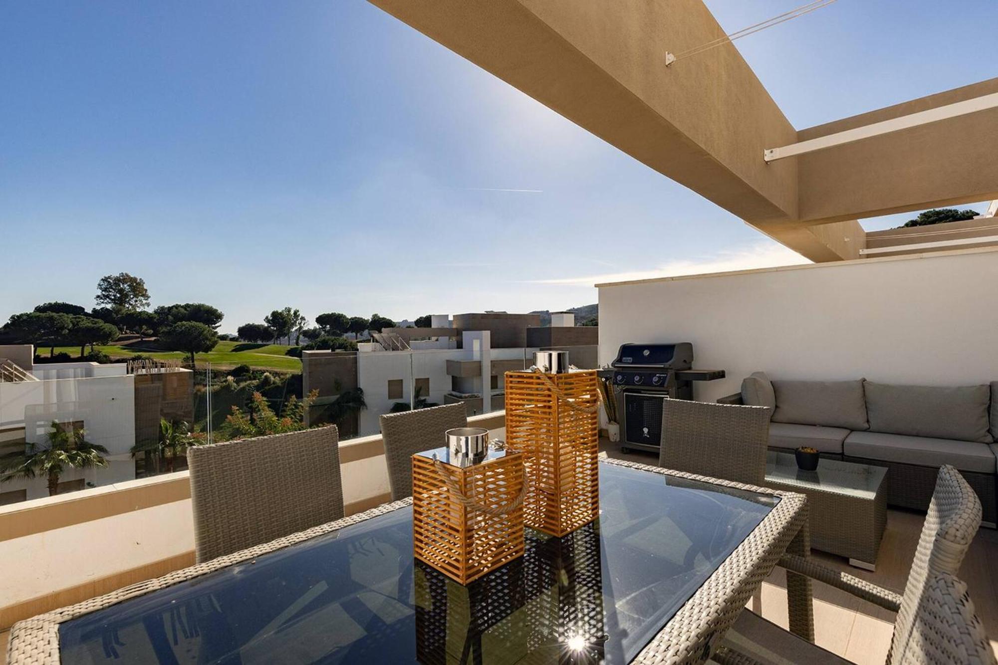 Vakantiehuis 007 Modern 3 Bed Frontline Golf Townhouse In La Cala Golf With Mountain Views Málaga